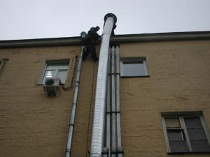Ieșirea obligatorie a ventilației pe acoperiș