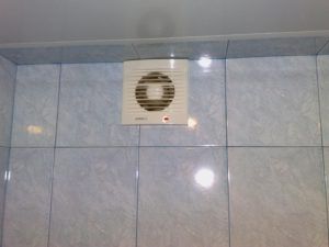 Тихи вентилатор у купатилу